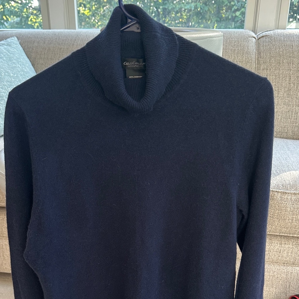 BRAND NEW WITH TAGS!!  Lord & Taylor Women's Turtleneck Sweater in Deep Navy